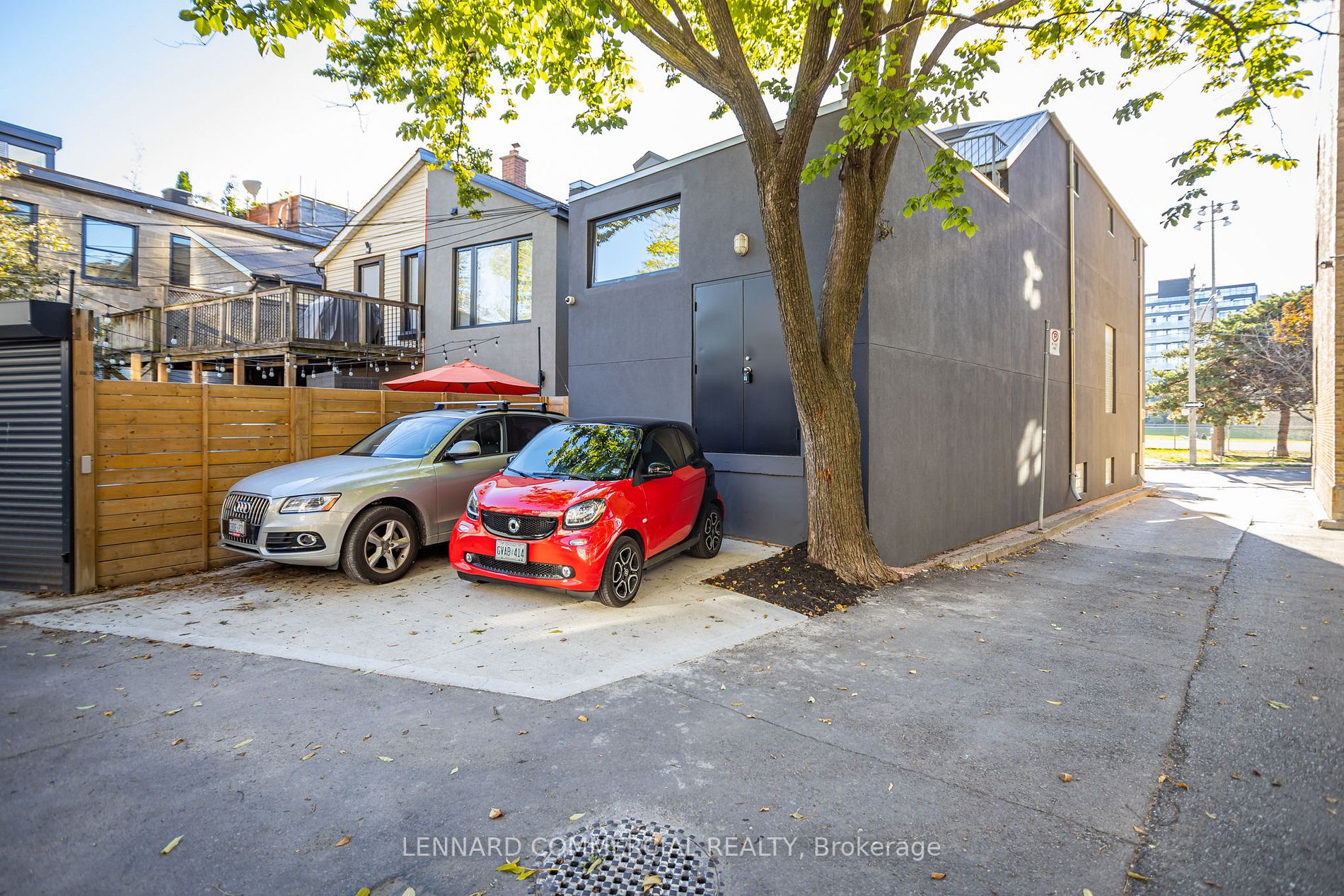 115 Walnut Ave