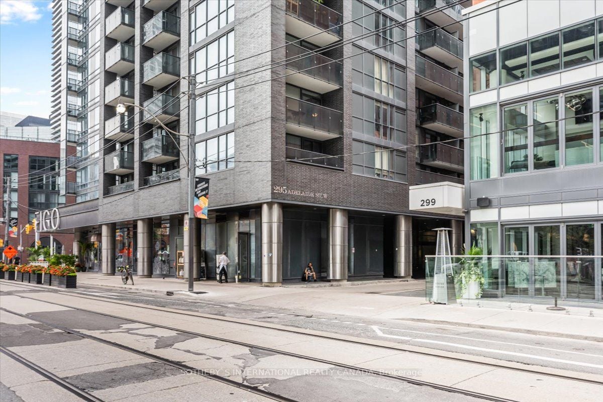 295 Adelaide St W, #2109