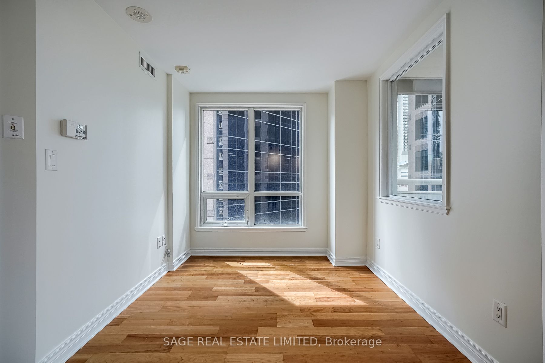 100 Hayden St, #901
