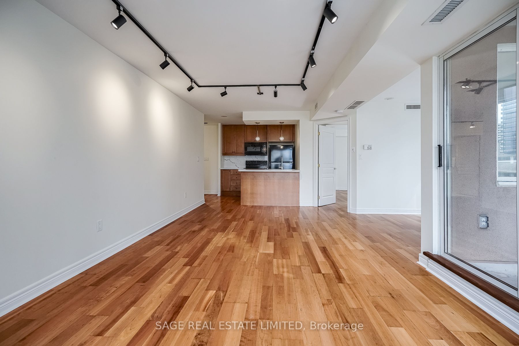 100 Hayden St, #901