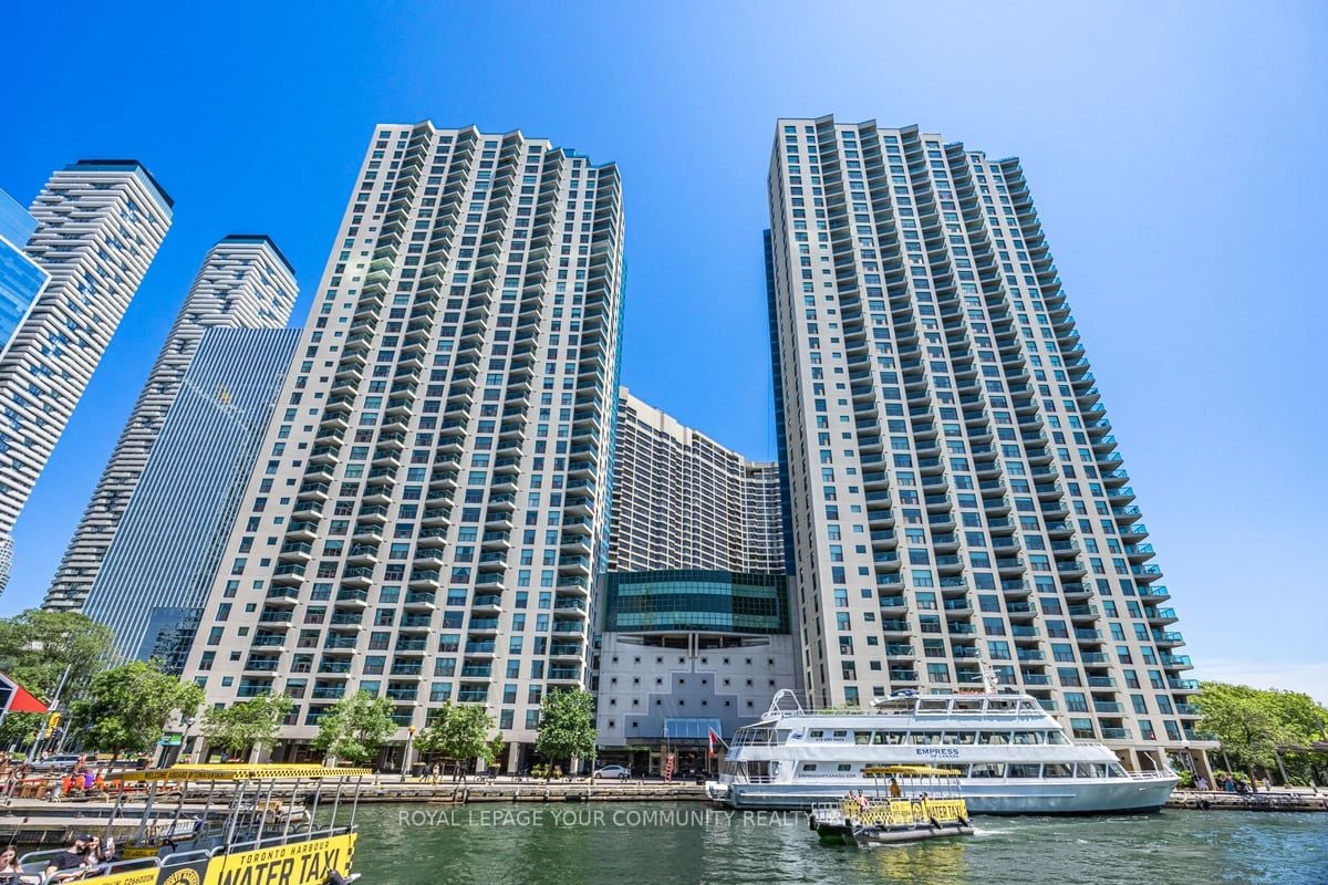 77 Harbour Sq, #1611