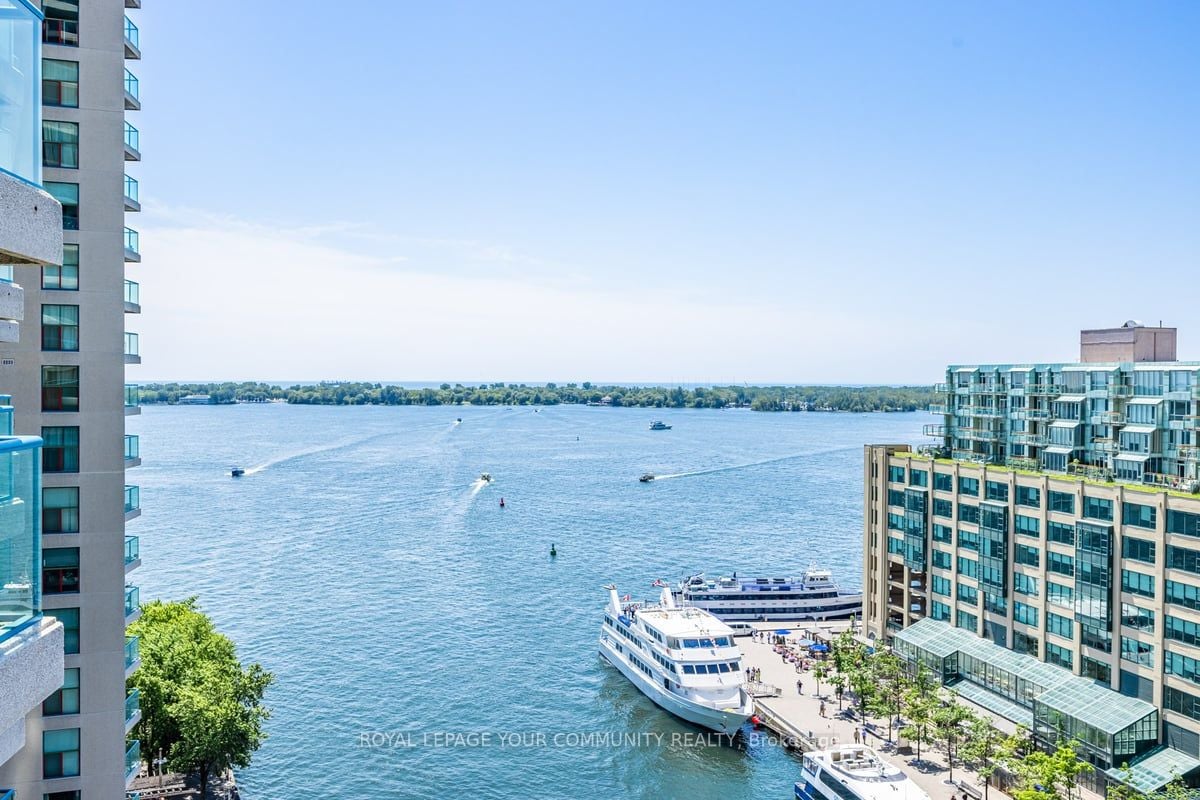 77 Harbour Sq, #1611