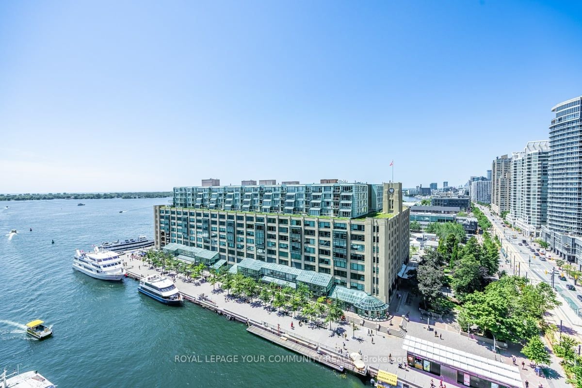 77 Harbour Sq, #1611