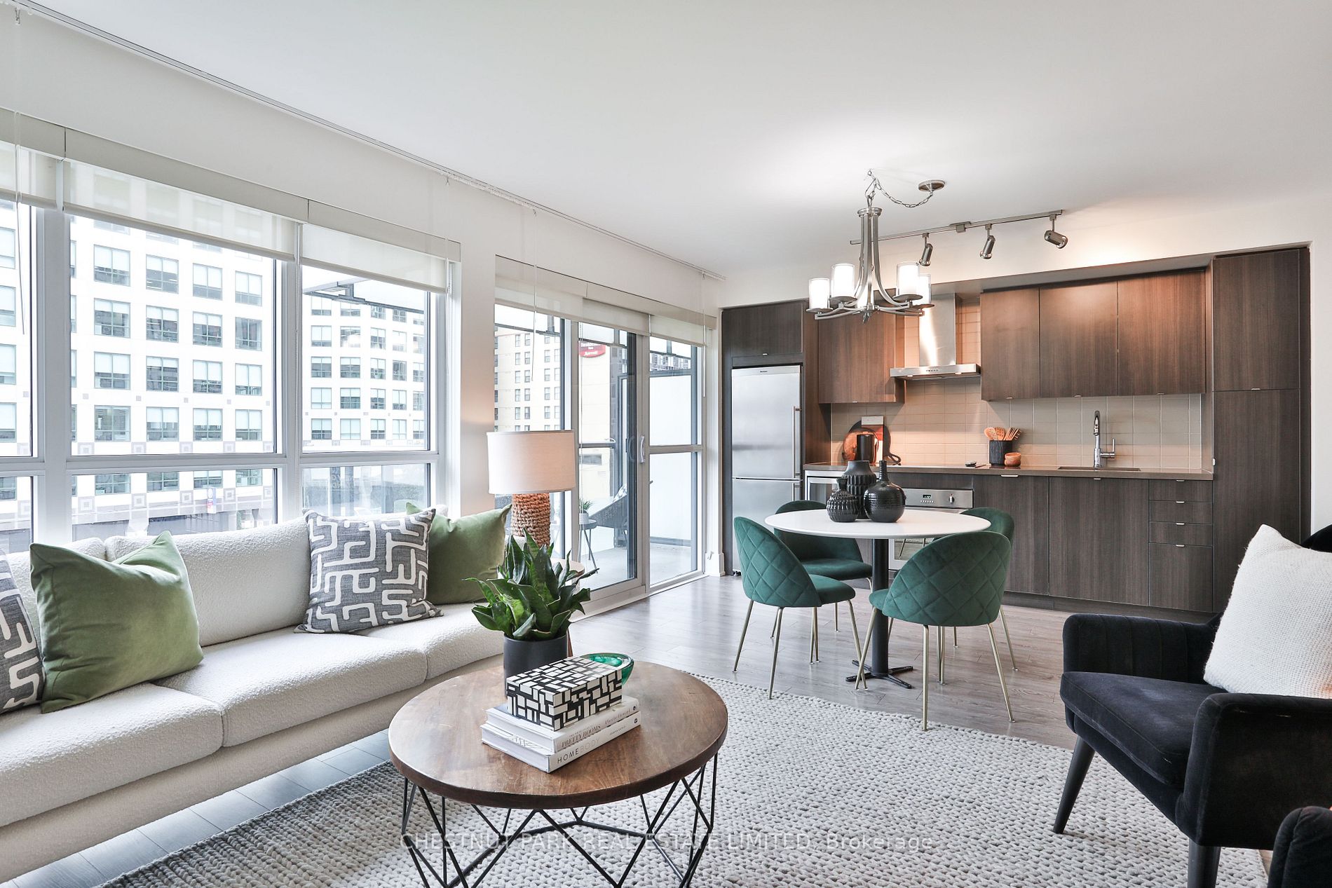 300 Front St W, #314