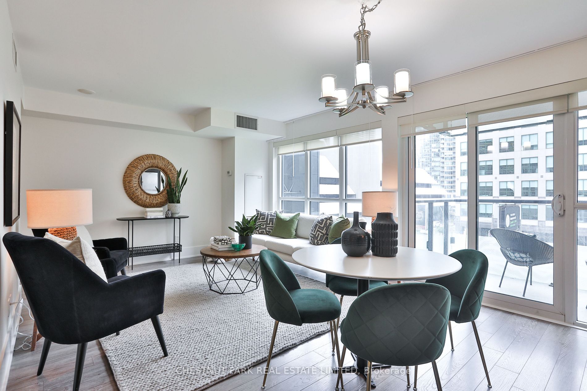 300 Front St W, #314