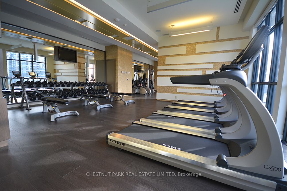 300 Front St W, #314