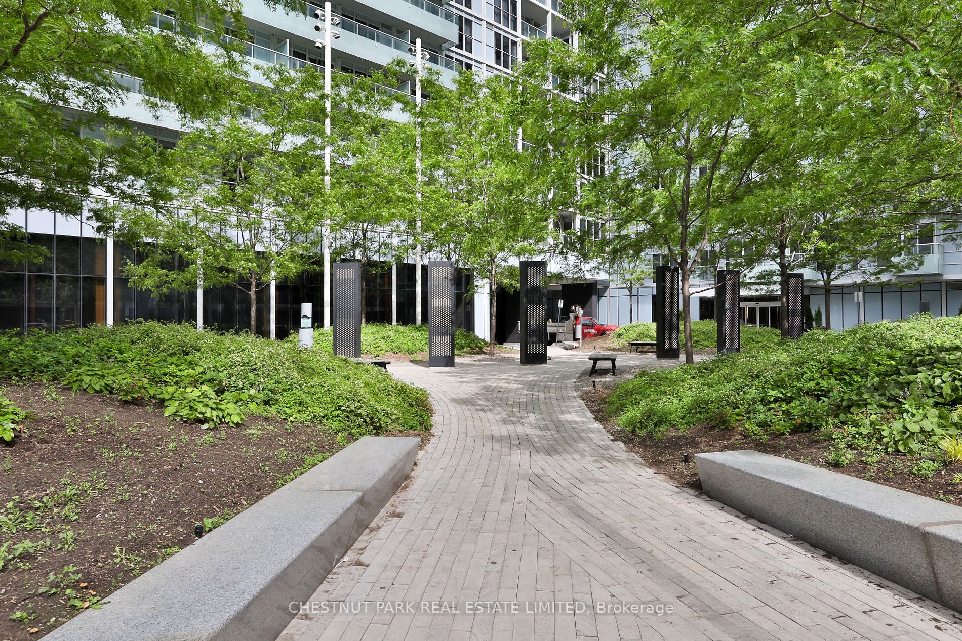 300 Front St W, #314