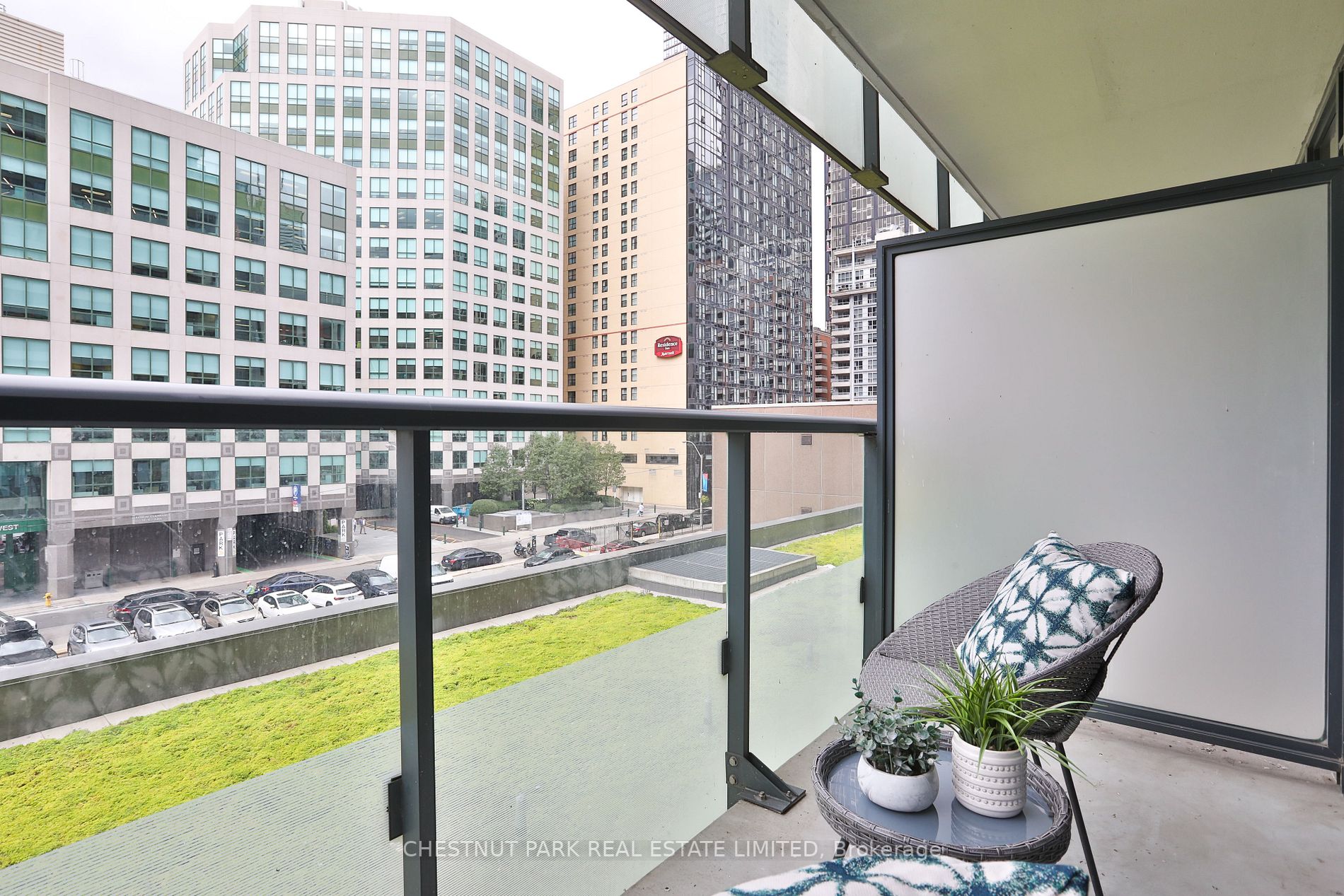 300 Front St W, #314