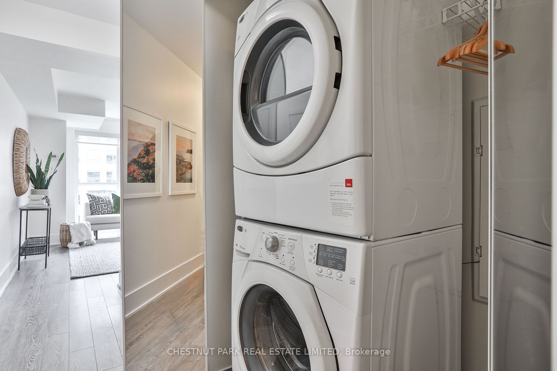 300 Front St W, #314