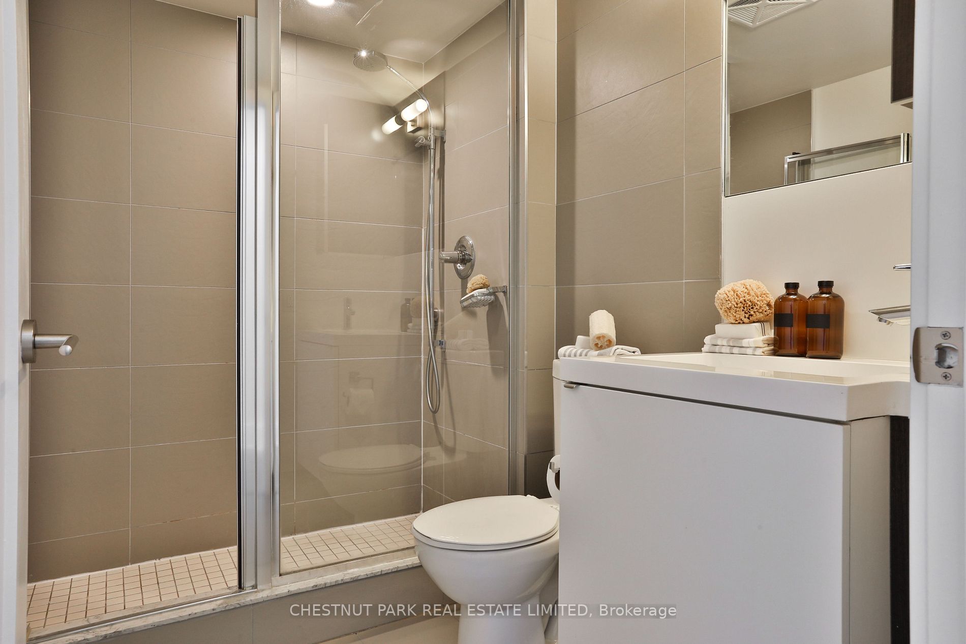 300 Front St W, #314