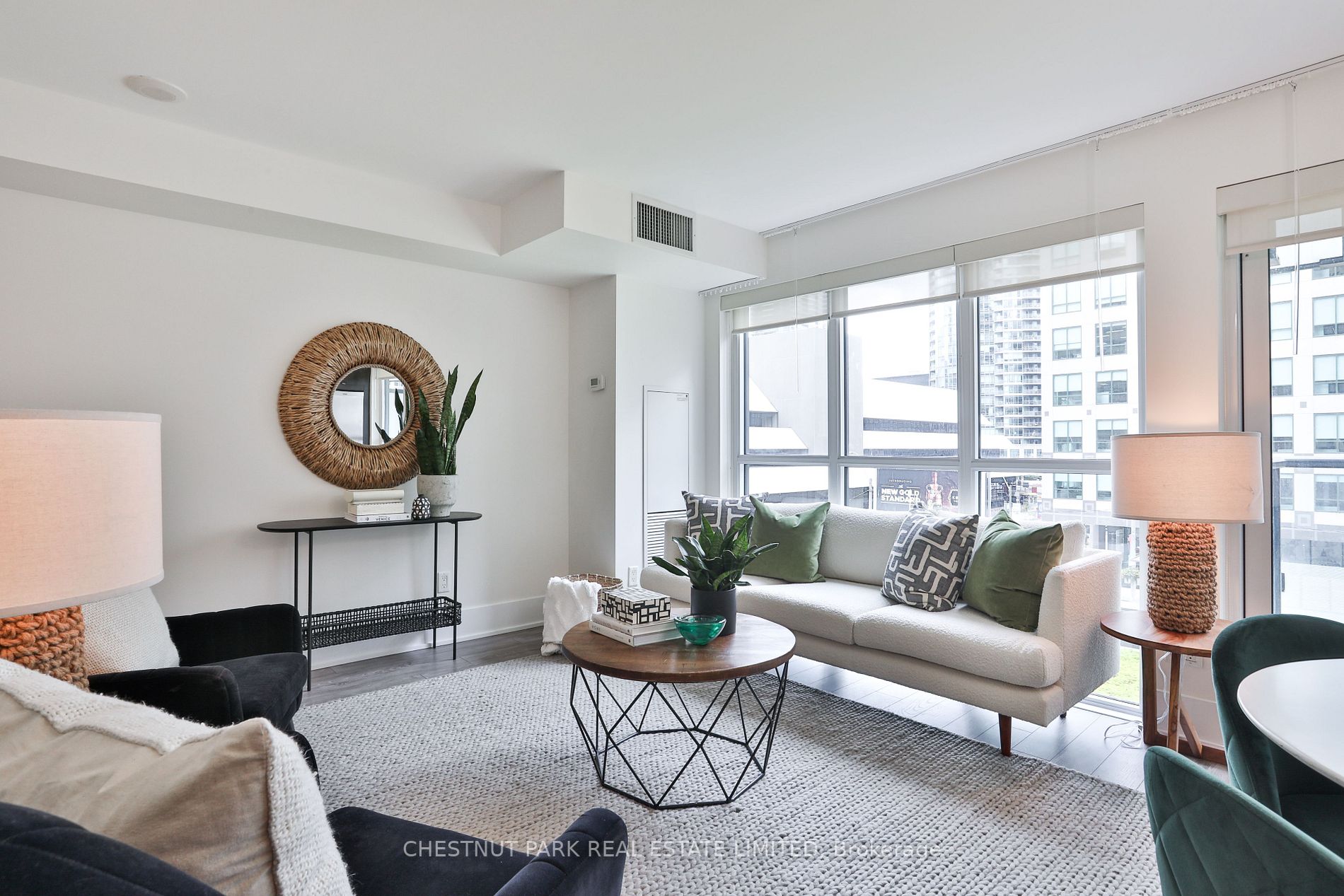 300 Front St W, #314