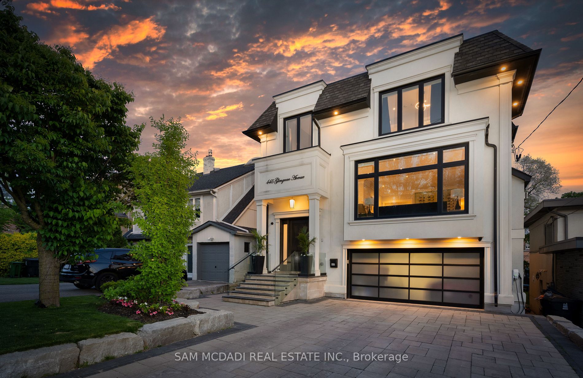 445 Glengrove Ave W
