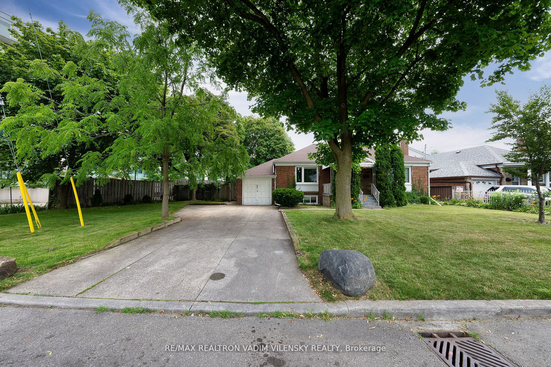 Listing C6819184 - Large Photo # 28