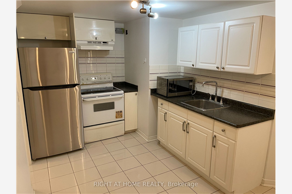 190 Newton Dr, Toronto