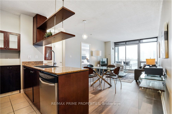 5 Mariner Terr, Toronto