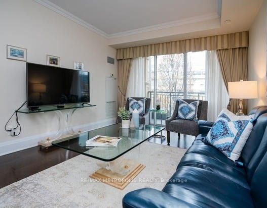 1888 Bayview Ave, #308