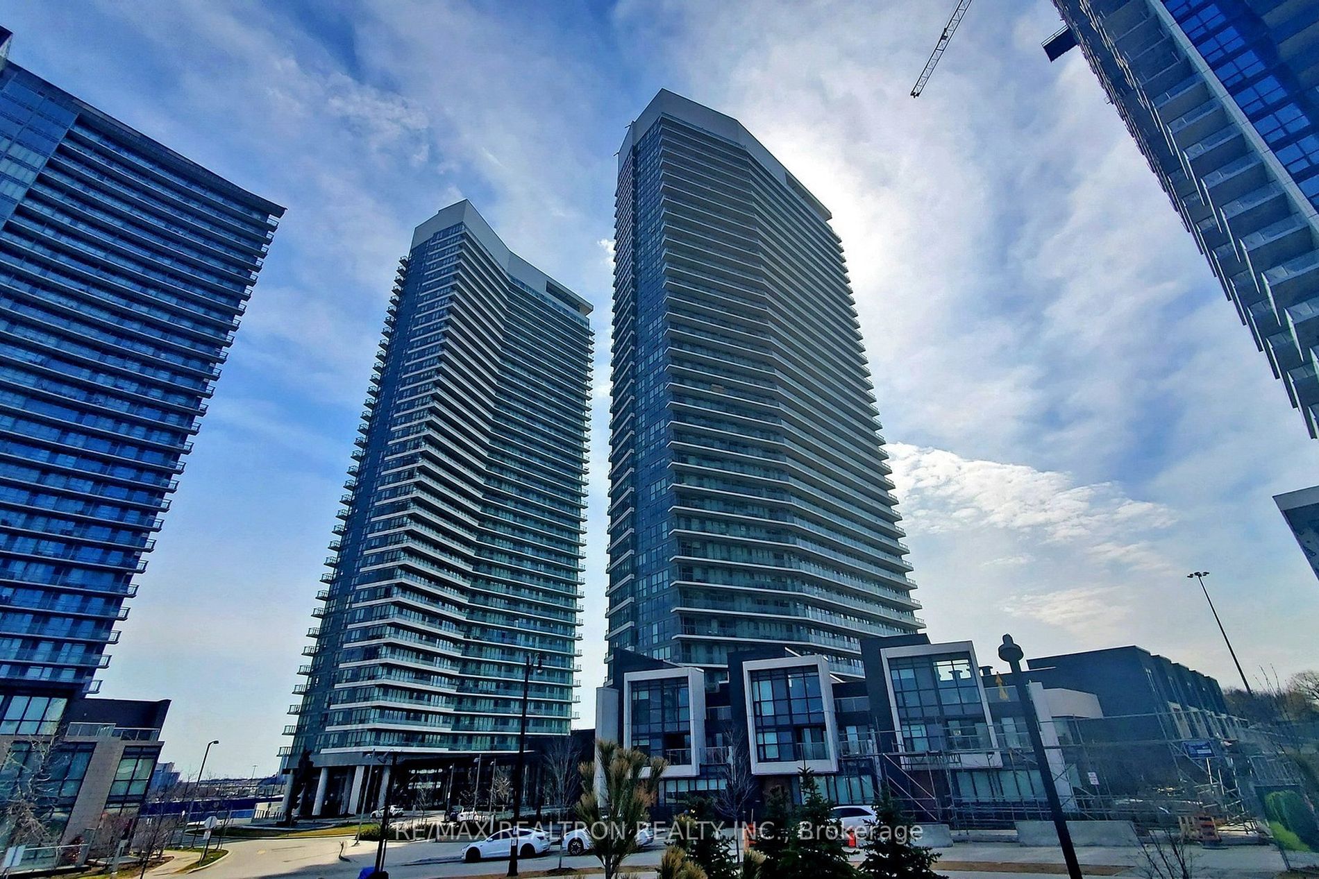 115 Mcmahon Dr, #2609