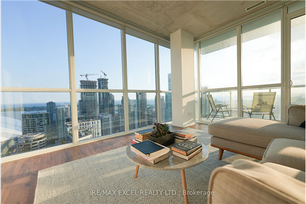 88 Blue Jays Way, Toronto