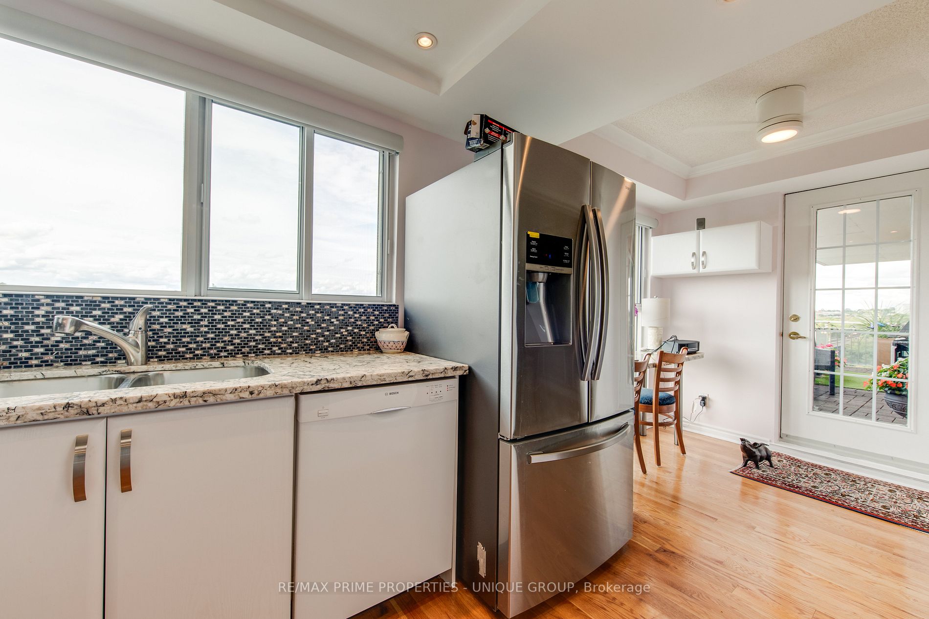 18 Concorde Pl, #627
