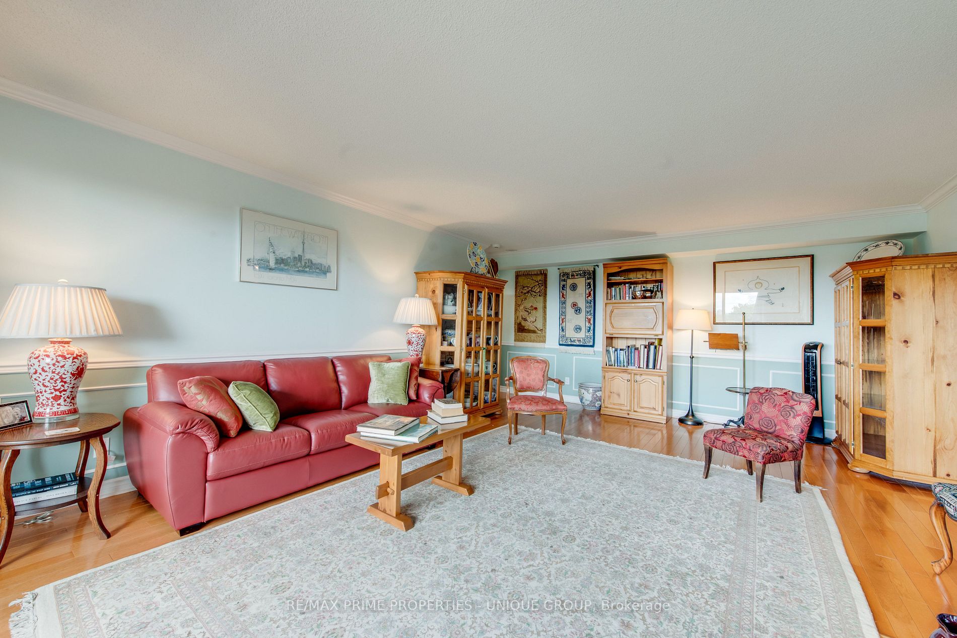 18 Concorde Pl, #627