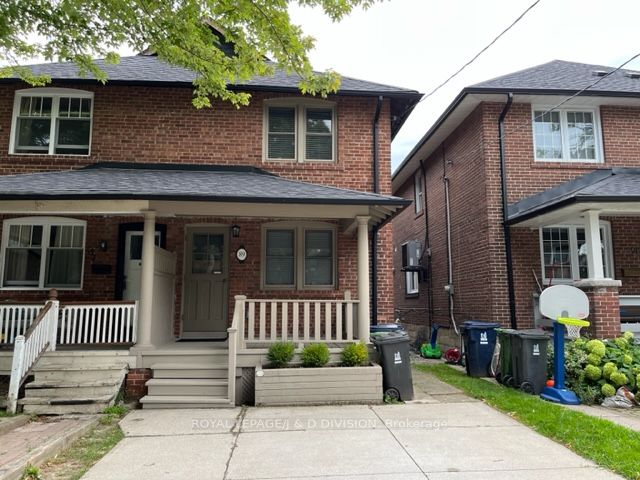 89 Douglas Ave