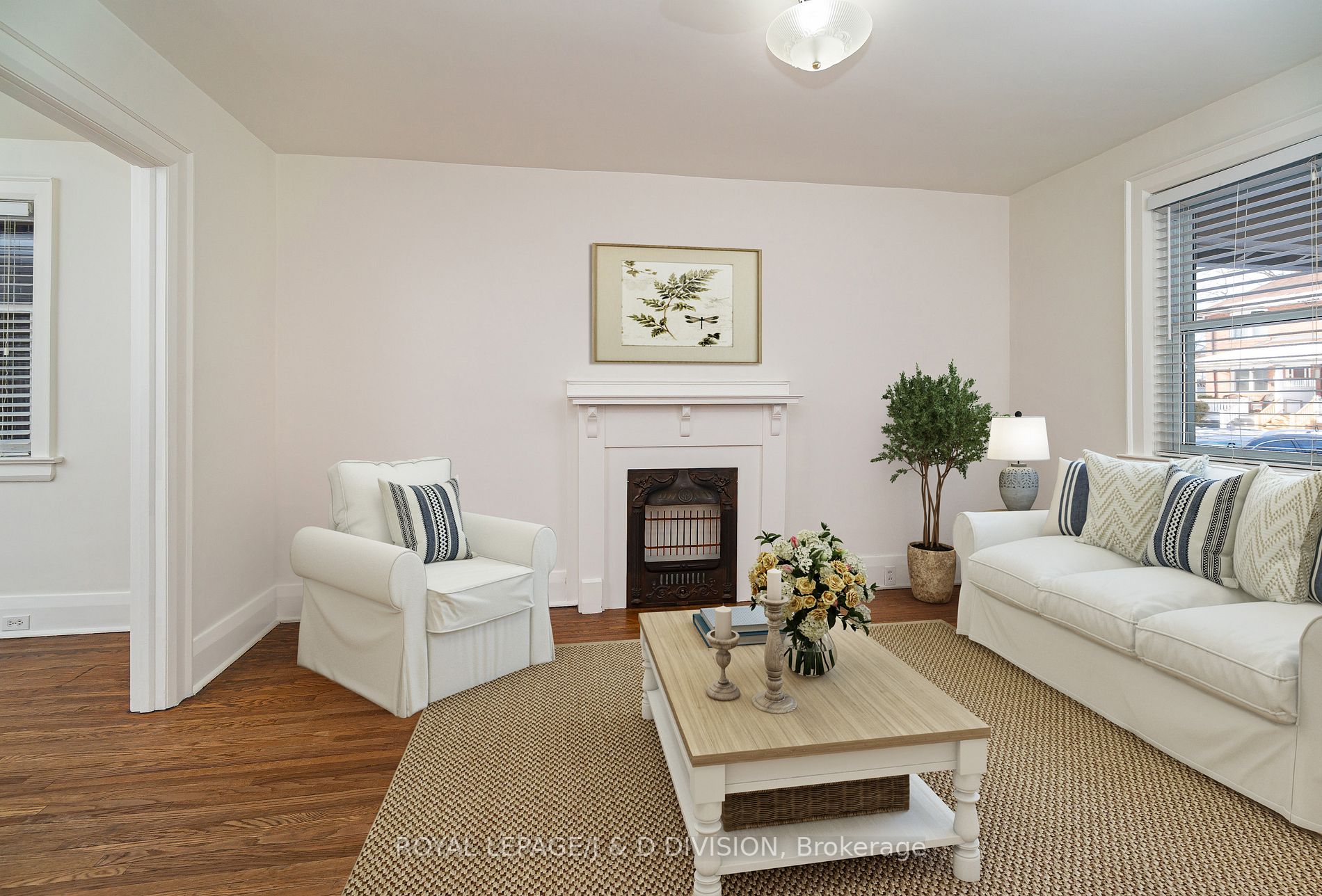 89 Douglas Ave