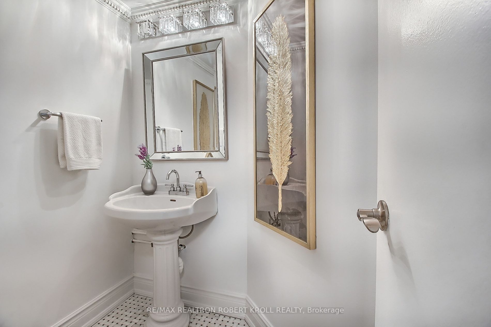 Listing C7000526 - Large Photo # 16