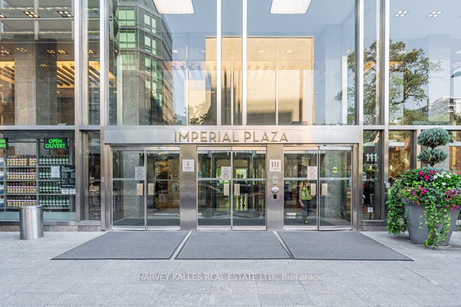 111 St Clair Ave W, #310