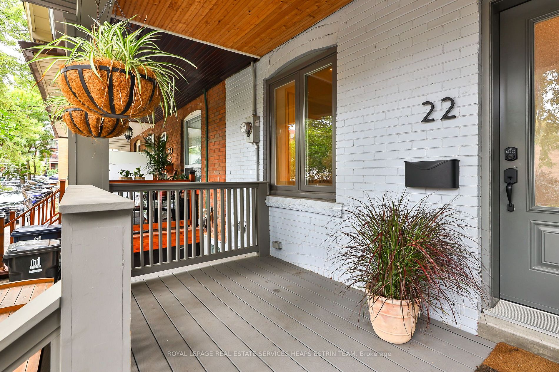 22 Roxton Rd