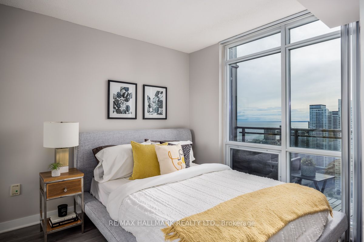 15 Fort York Blvd, #4101