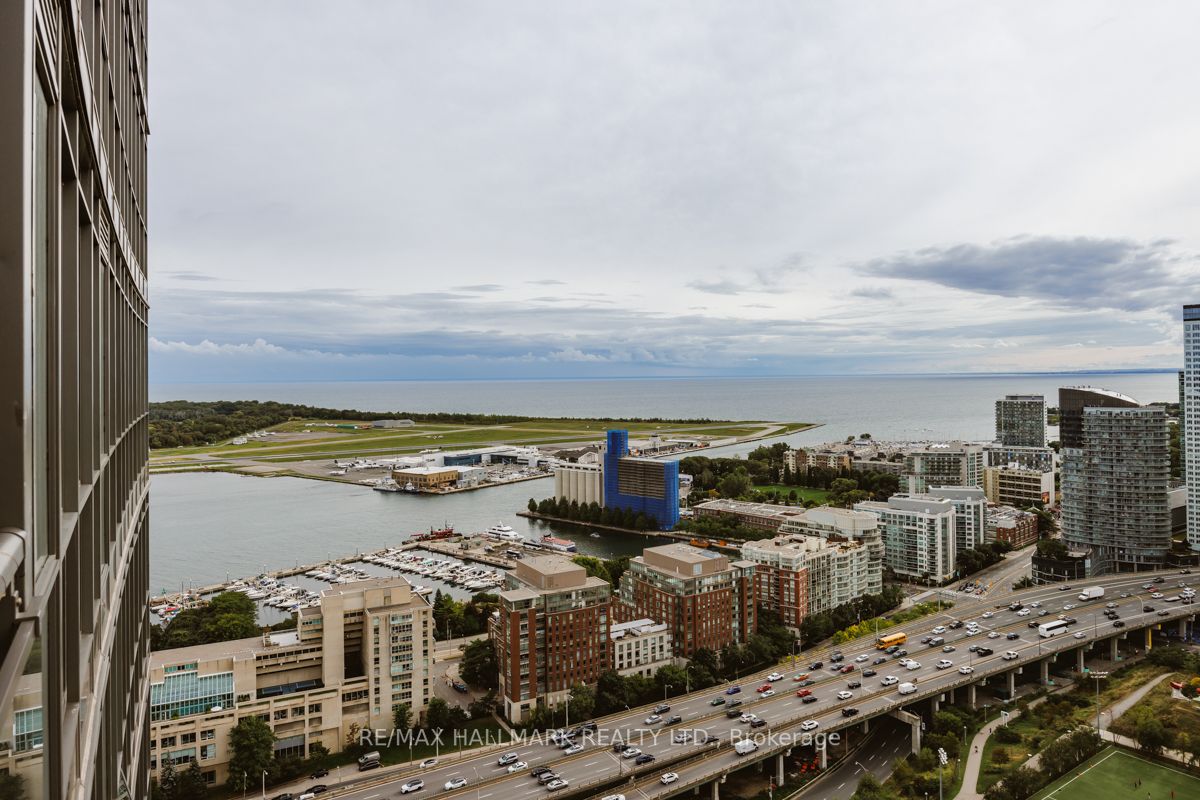 15 Fort York Blvd, #4101