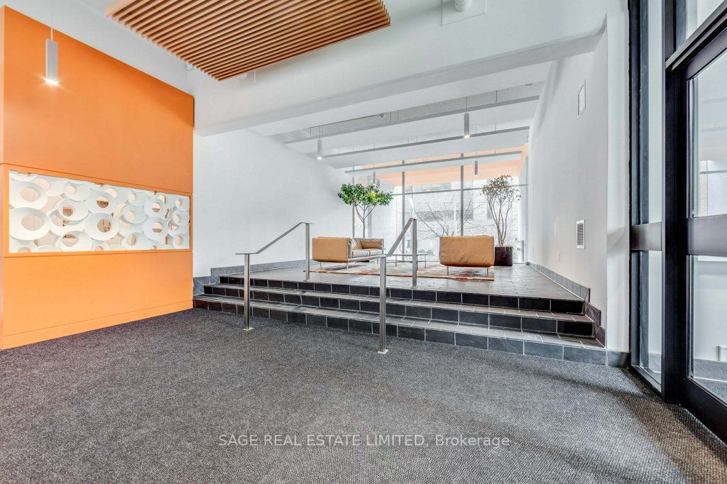 86 Gerrard St E, #22C