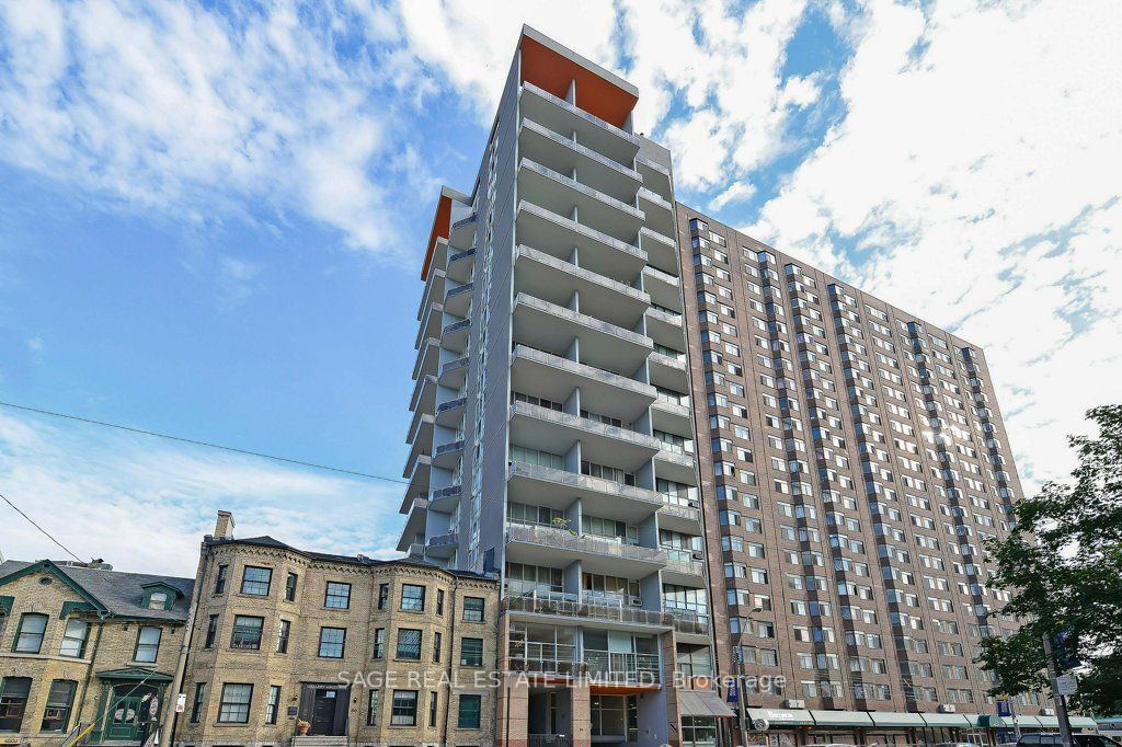 86 Gerrard St E, #22C