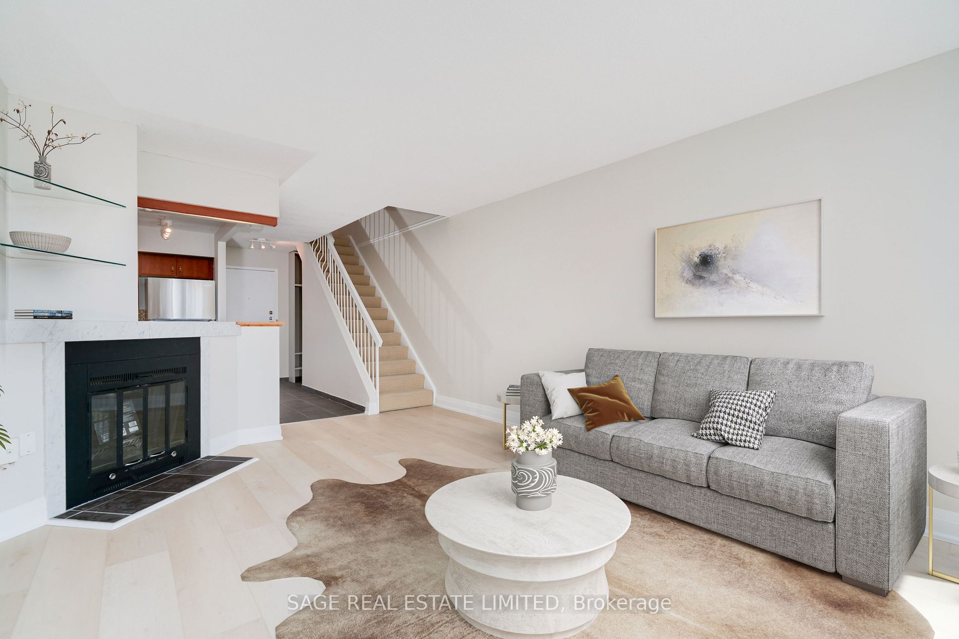 86 Gerrard St E, #22C