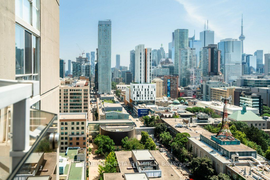 86 Gerrard St E, #22C