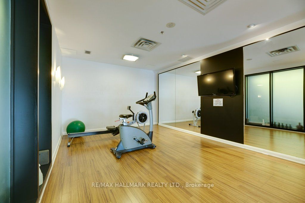 50 Lynn Williams St, #1212