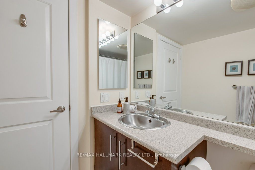 50 Lynn Williams St, #1212
