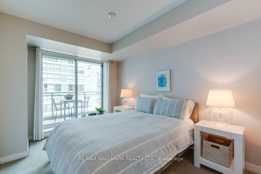 50 Lynn Williams St, #1212