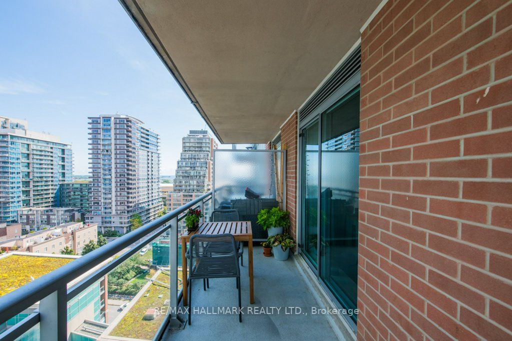50 Lynn Williams St, #1212