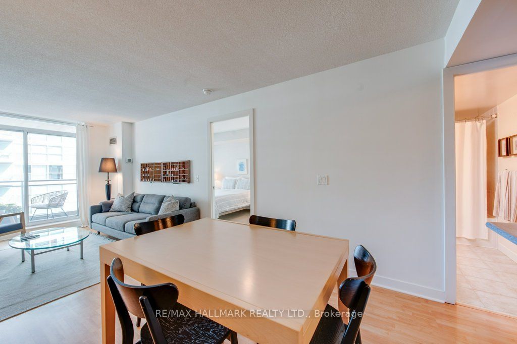 50 Lynn Williams St, #1212