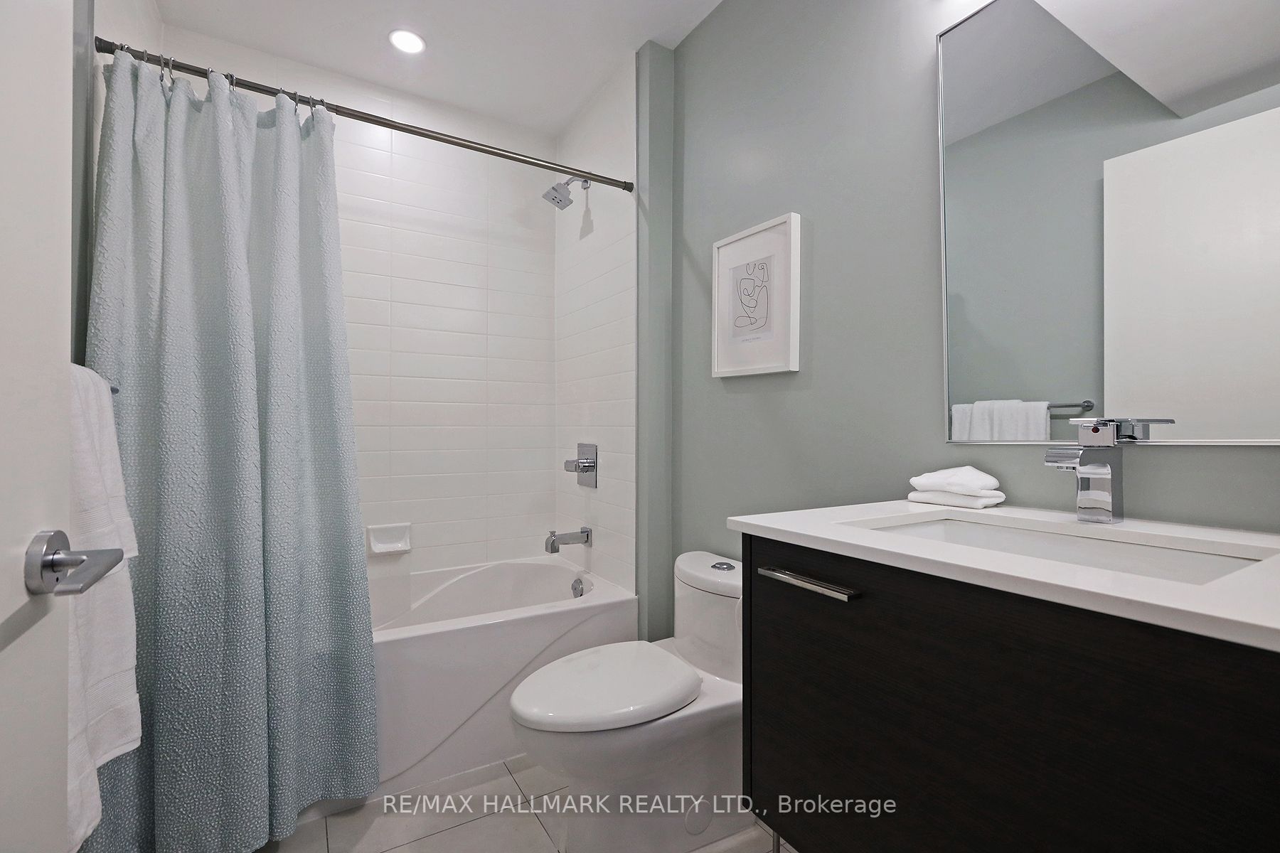 510 King St E, #523