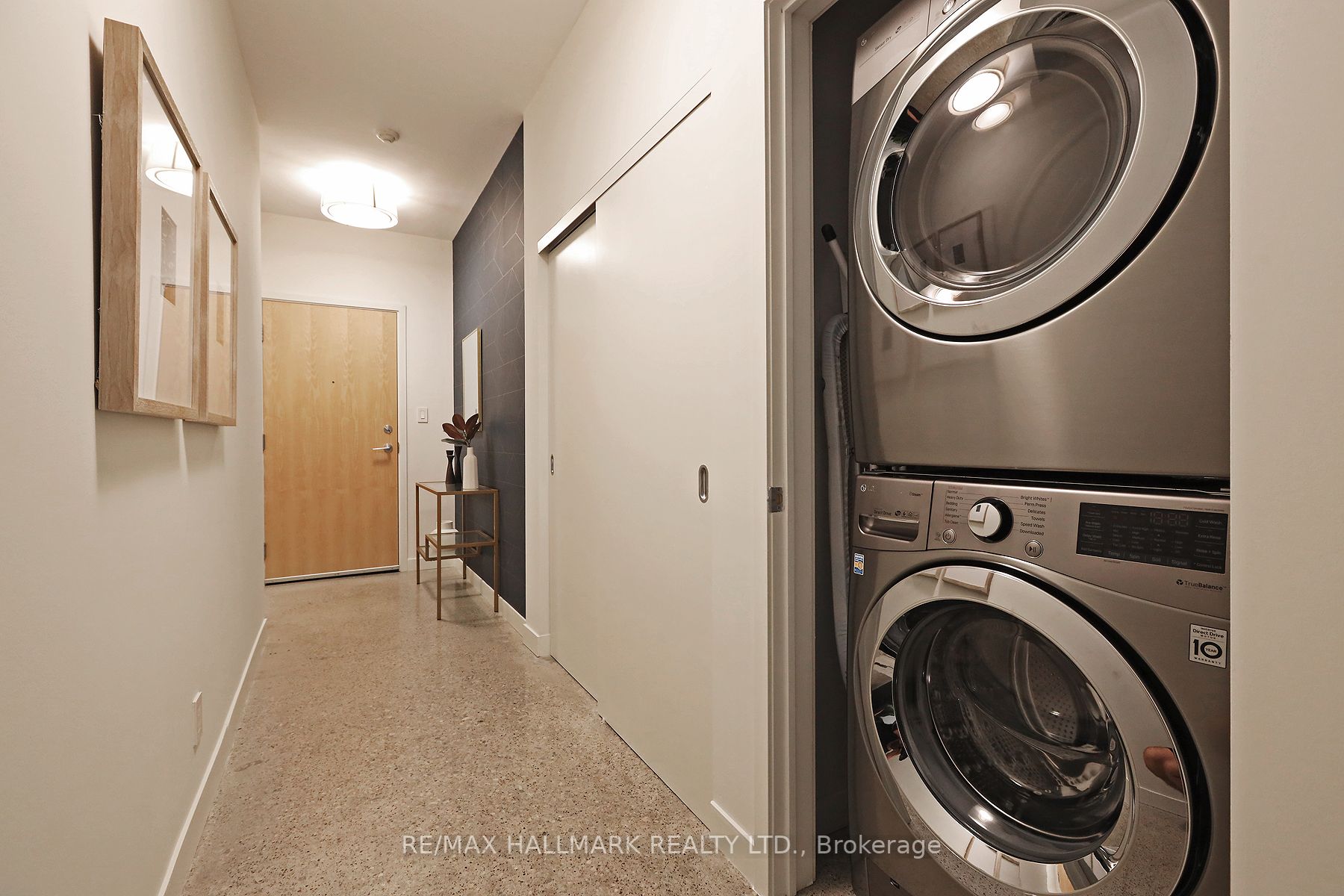 510 King St E, #523