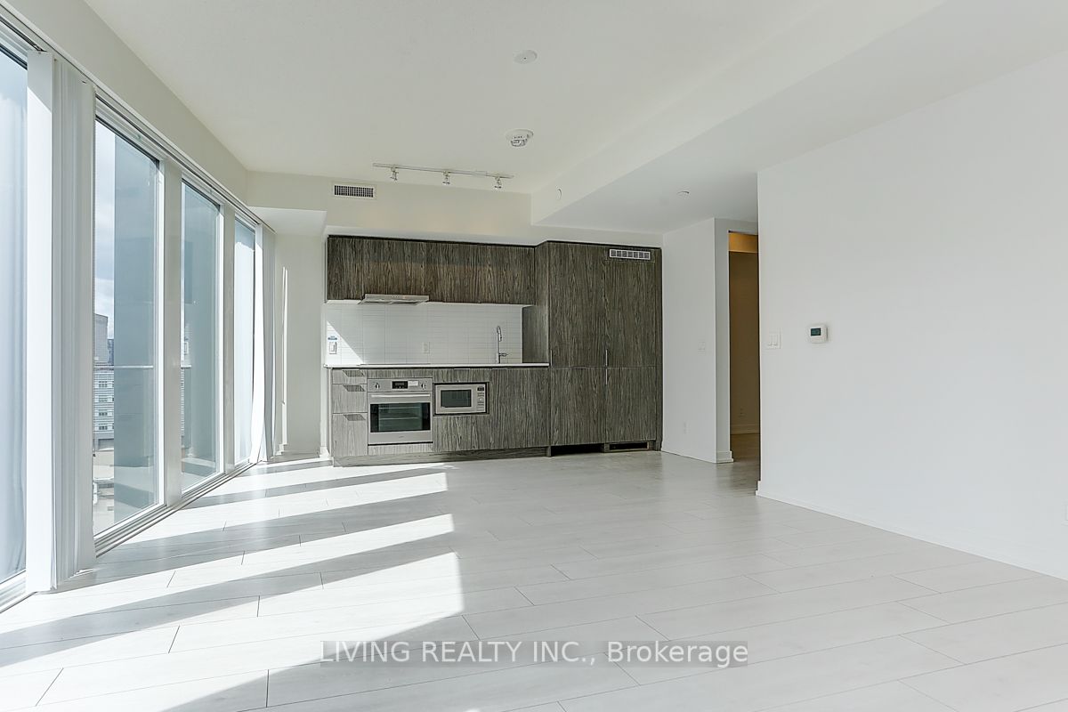 60 Shuter St, #3002