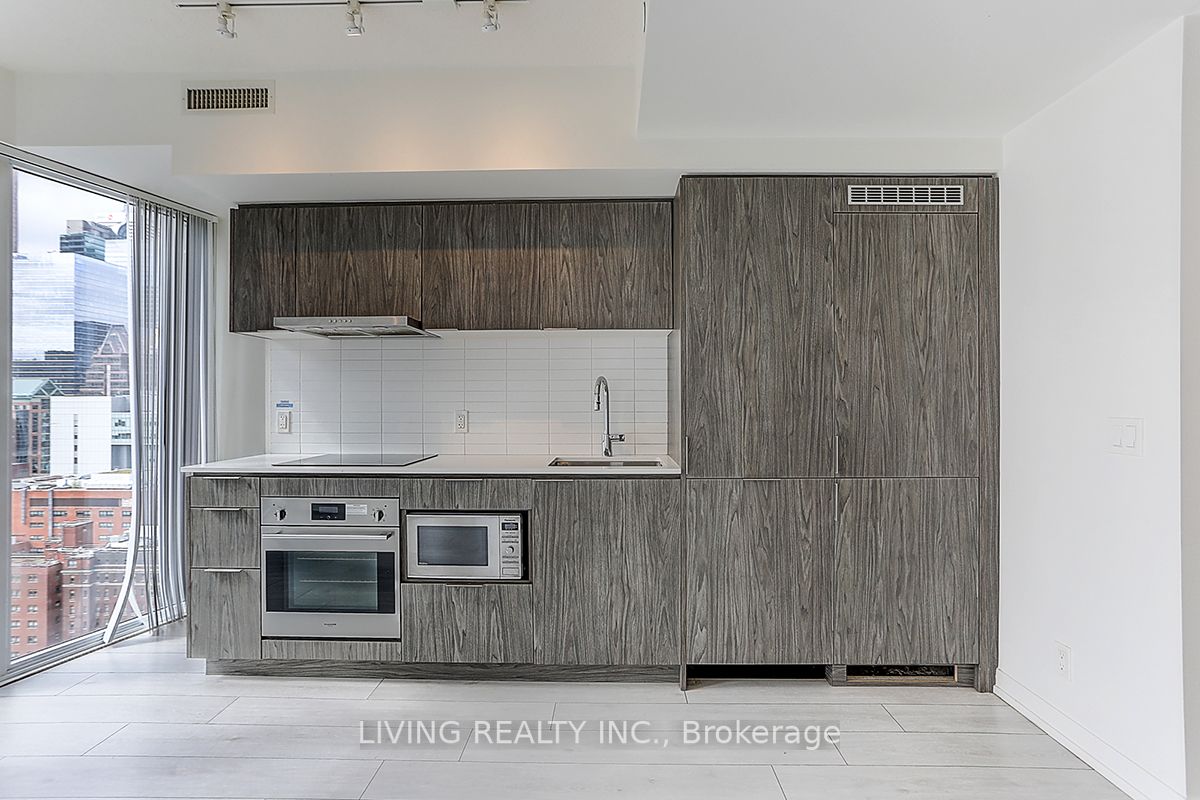 60 Shuter St, #3002