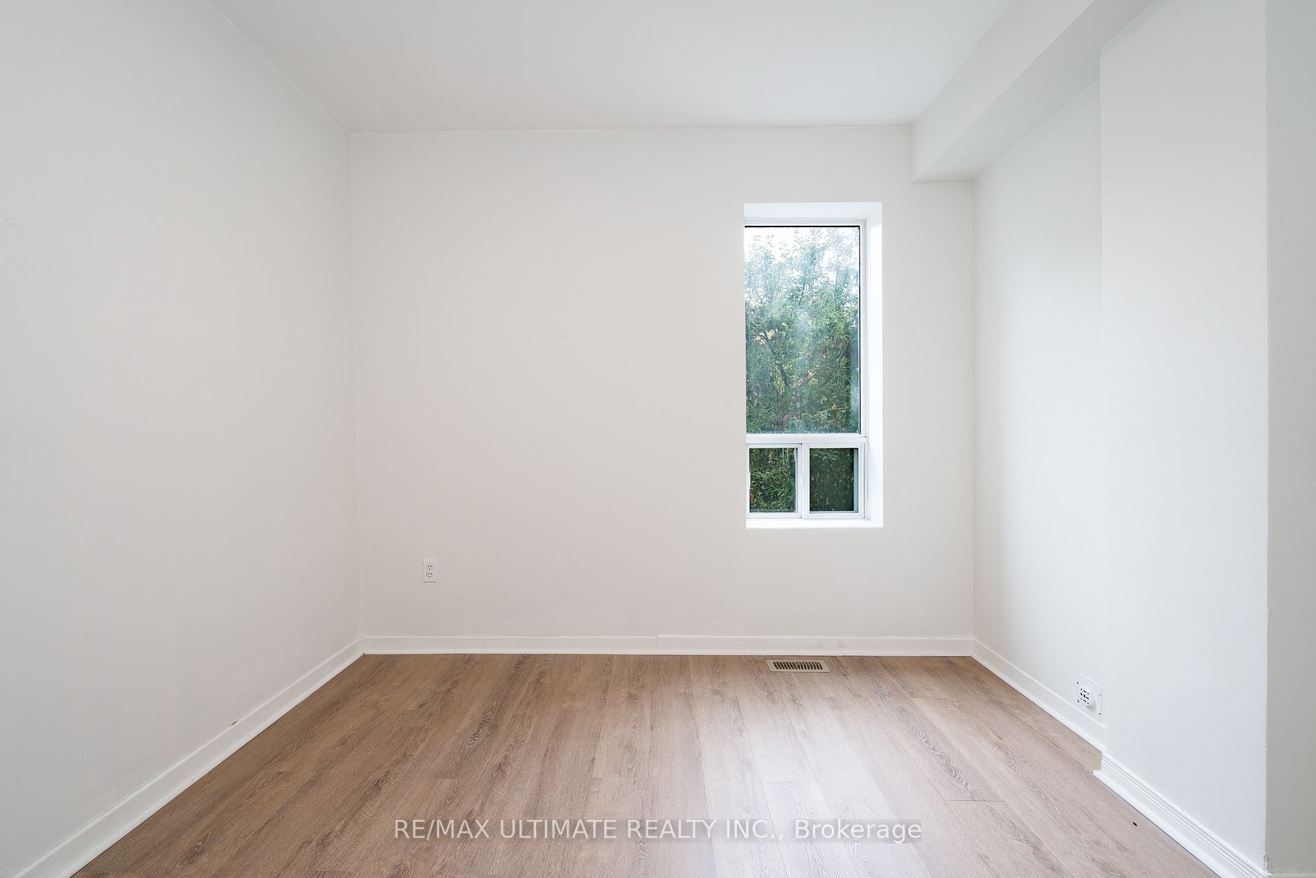 Listing C7001408 - Large Photo # 21