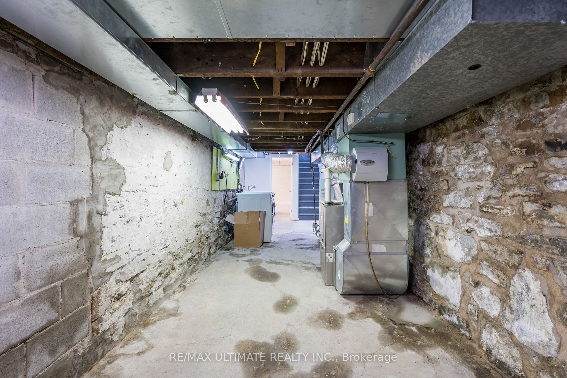 Listing C7001408 - Large Photo # 33