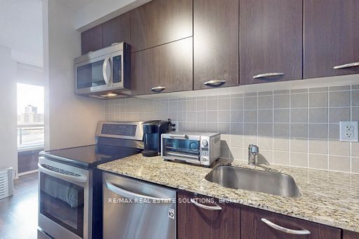 38 Joe Shuster Way, #611