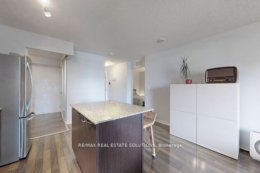 38 Joe Shuster Way, #611