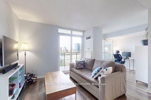 38 Joe Shuster Way, #611
