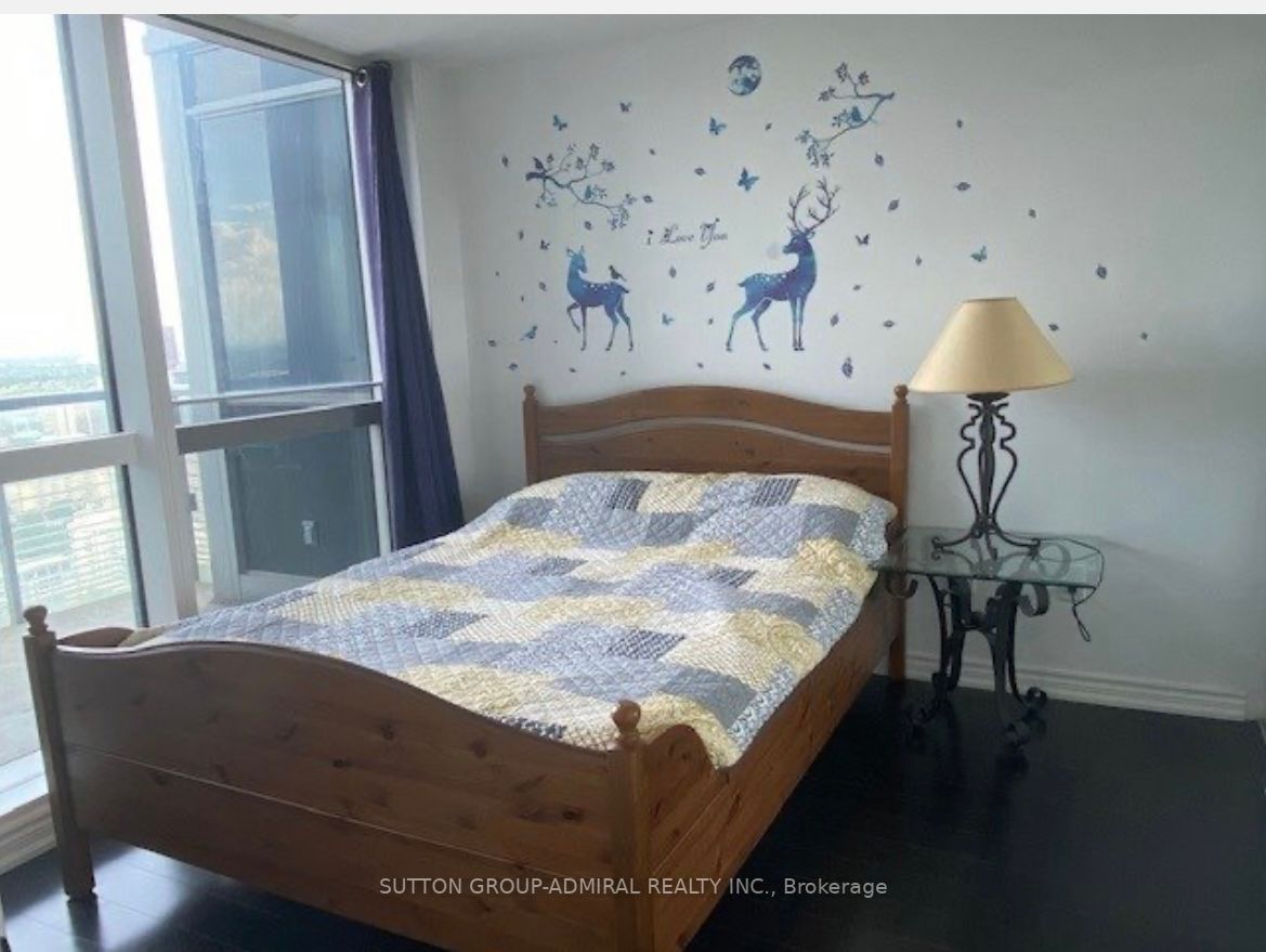 386 Yonge St, #5401